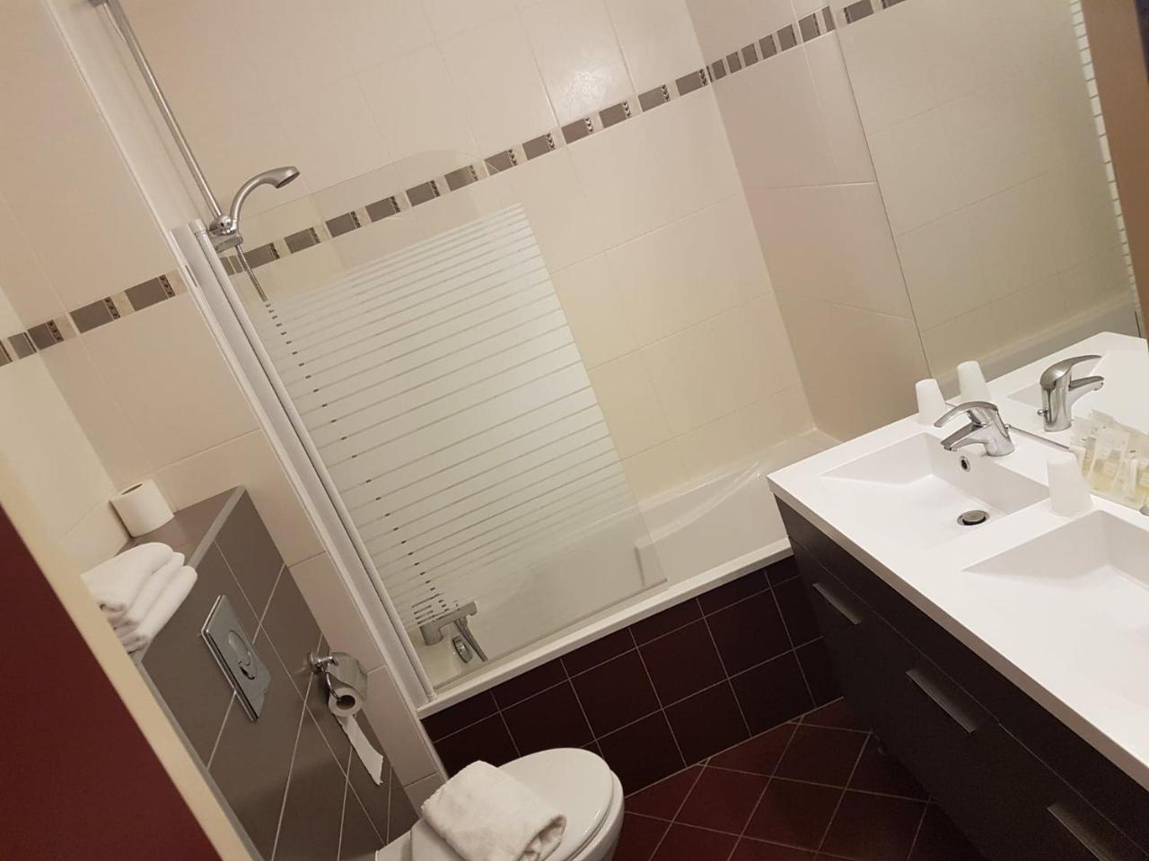 Hotel Point Bleu Фронтиньян Экстерьер фото